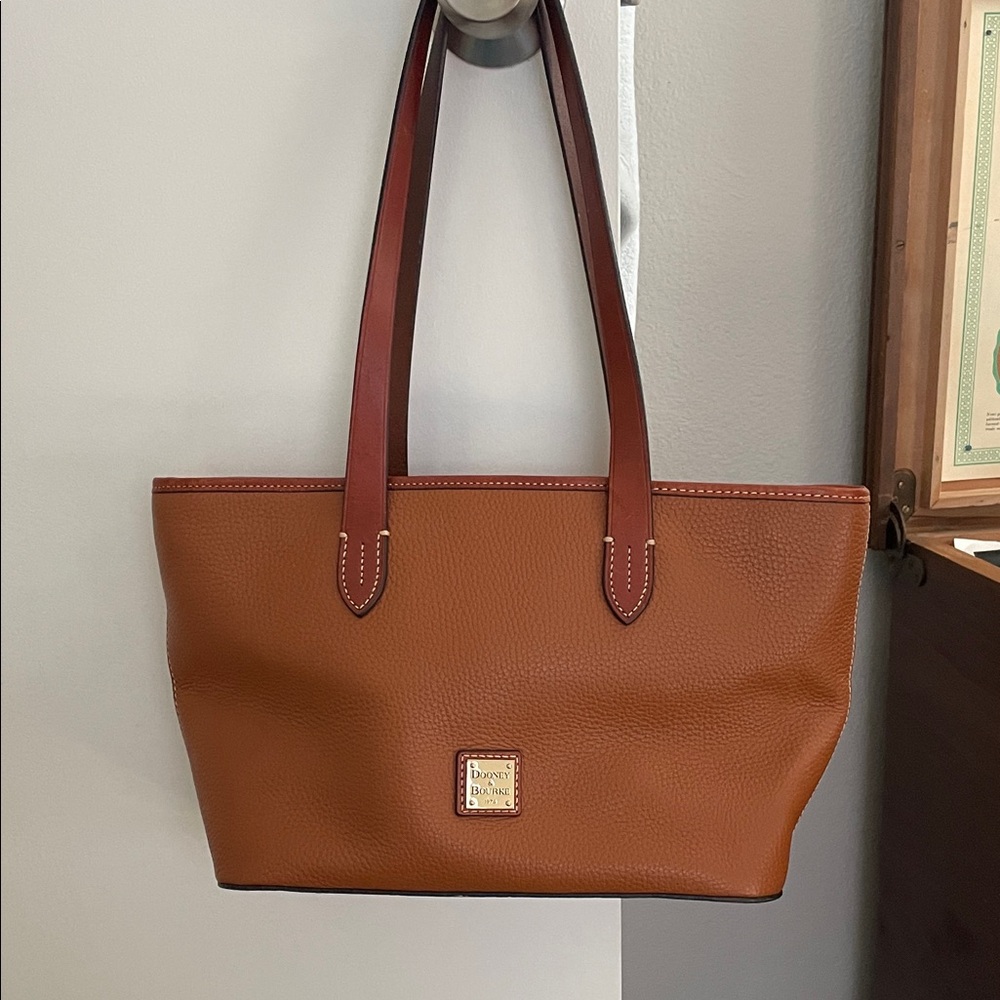 Dooney & Bourke purse